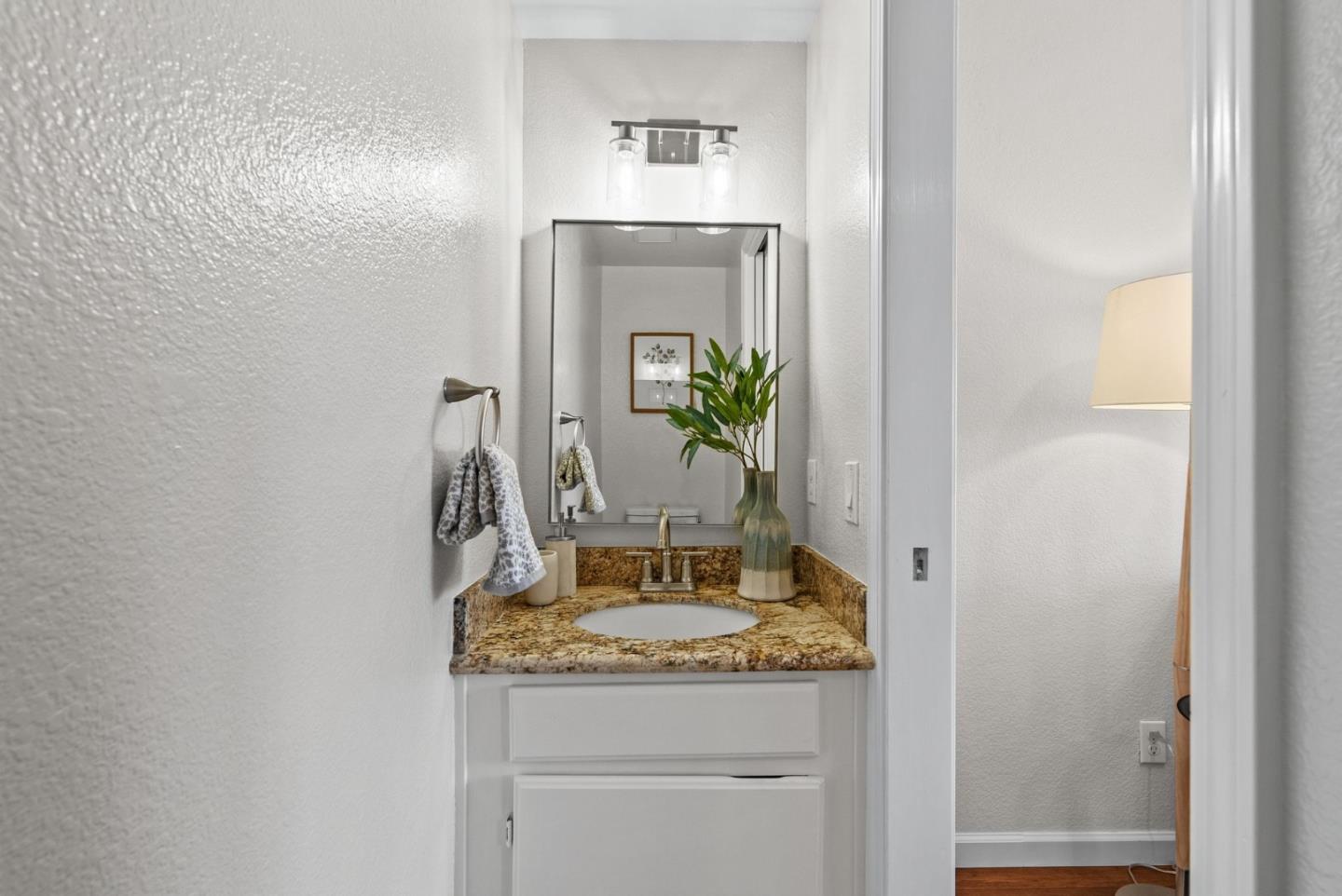 Detail Gallery Image 26 of 37 For 1806 Park Vista Cir, Santa Clara,  CA 95050 - 3 Beds | 2/1 Baths