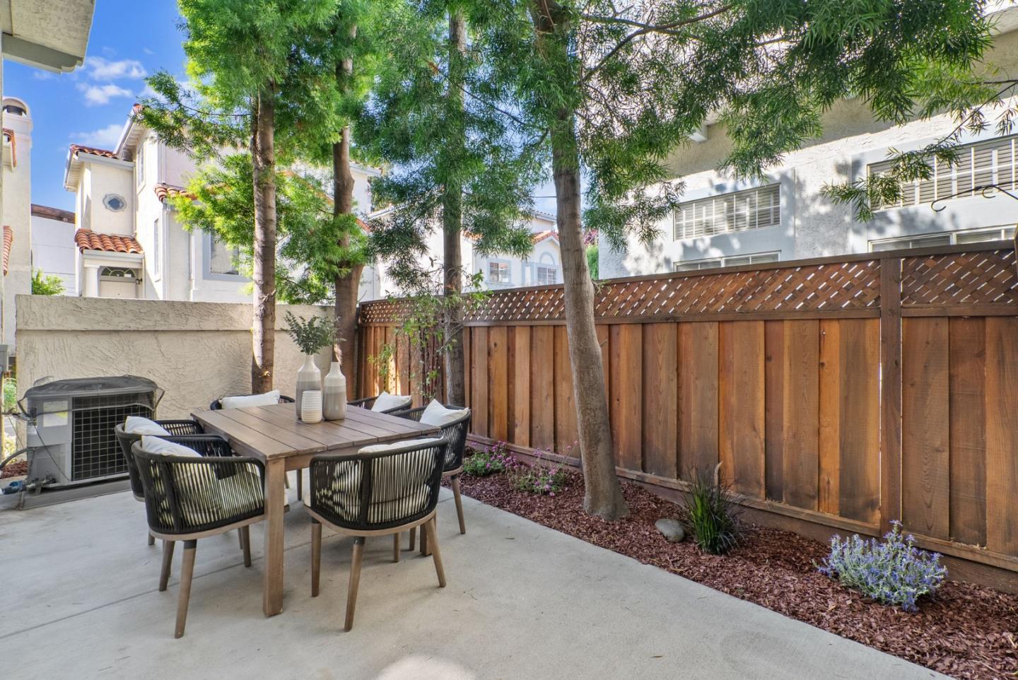 Detail Gallery Image 7 of 37 For 1806 Park Vista Cir, Santa Clara,  CA 95050 - 3 Beds | 2/1 Baths