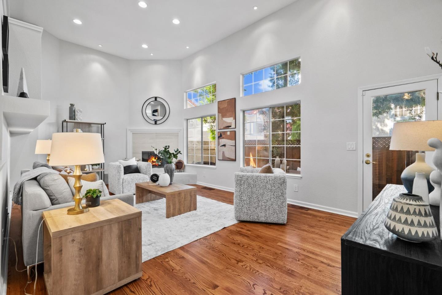 Detail Gallery Image 8 of 37 For 1806 Park Vista Cir, Santa Clara,  CA 95050 - 3 Beds | 2/1 Baths