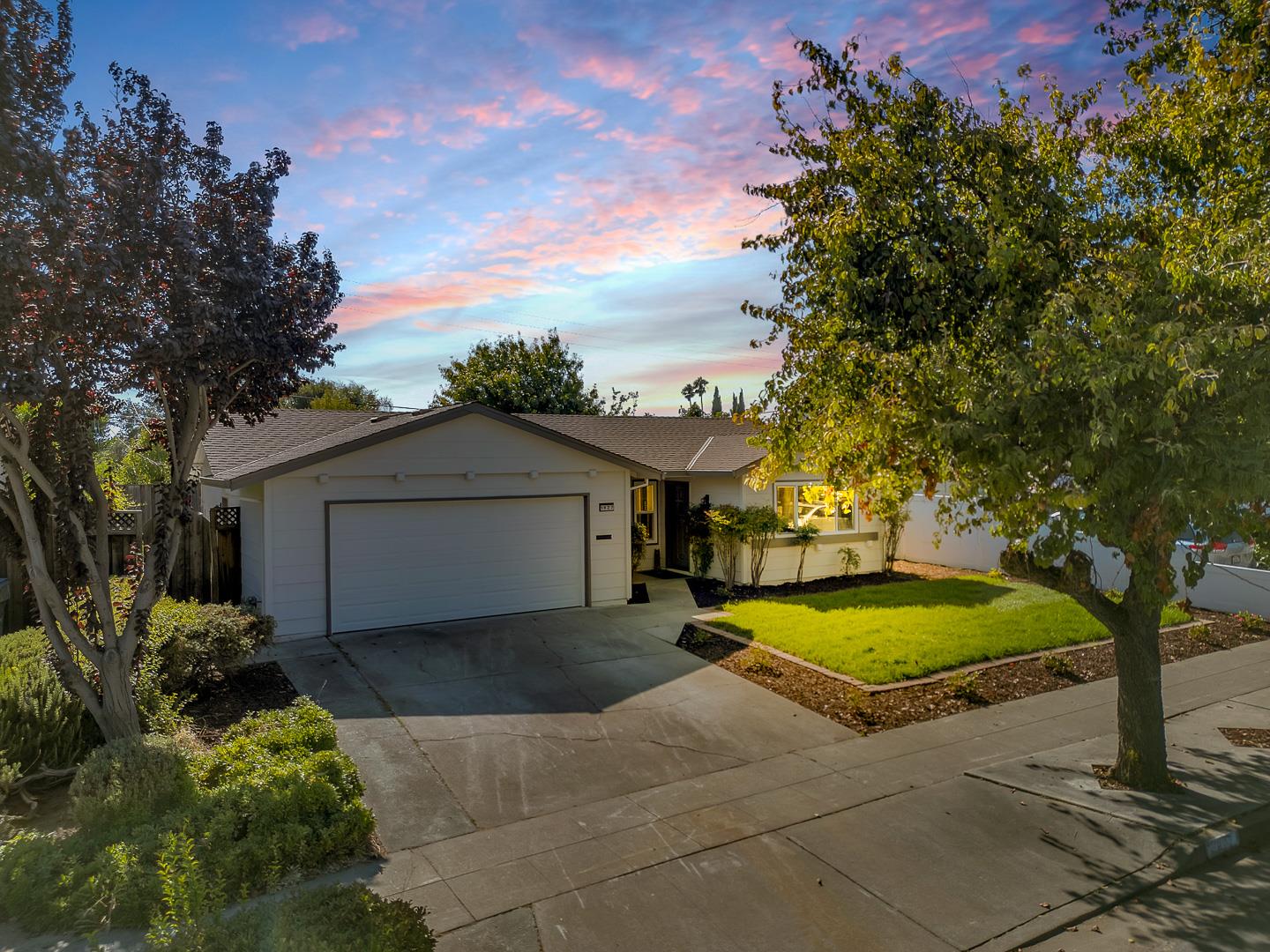 Detail Gallery Image 33 of 36 For 1927 Conifer Ln, San Jose,  CA 95132 - 4 Beds | 2 Baths