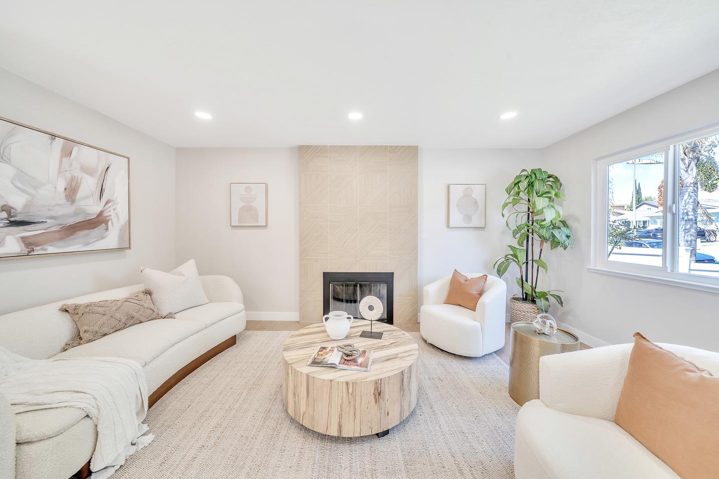Detail Gallery Image 5 of 36 For 1927 Conifer Ln, San Jose,  CA 95132 - 4 Beds | 2 Baths