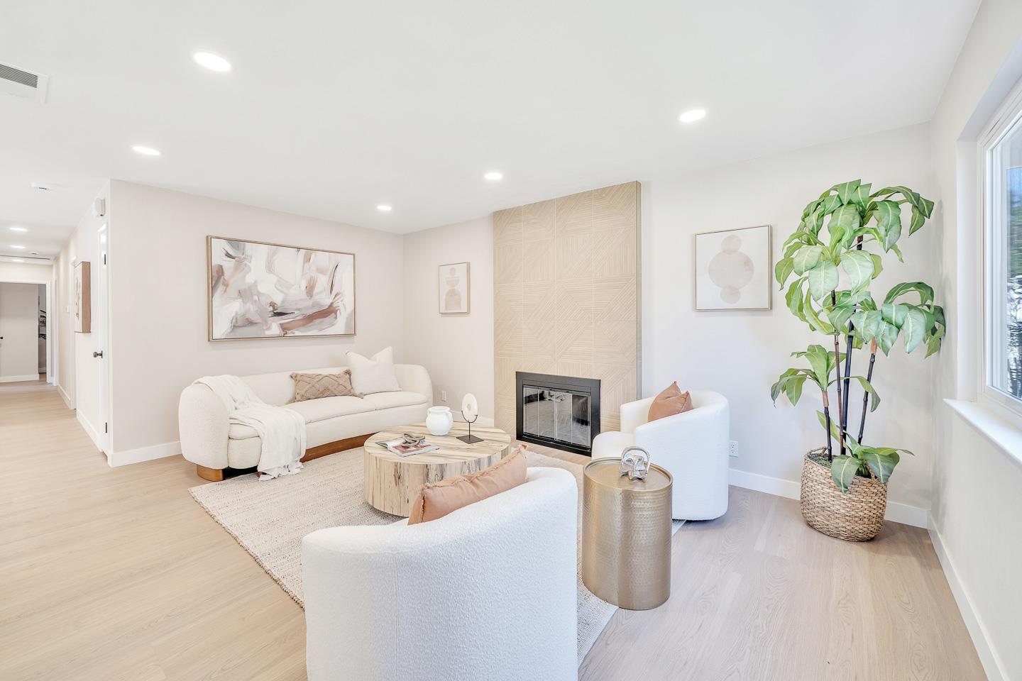 Detail Gallery Image 6 of 36 For 1927 Conifer Ln, San Jose,  CA 95132 - 4 Beds | 2 Baths