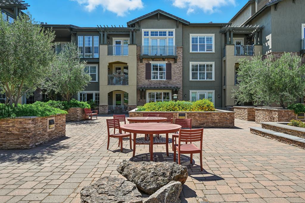 Detail Gallery Image 73 of 94 For 2881 Meridian Ave #224,  San Jose,  CA 95124 - 2 Beds | 2 Baths