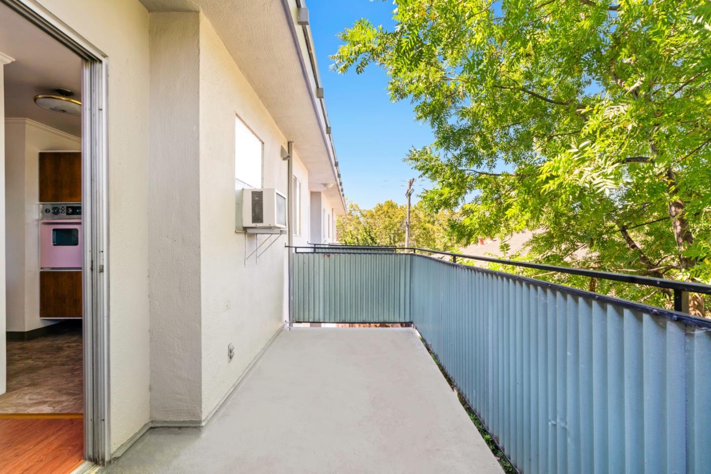 Detail Gallery Image 10 of 22 For 464 Clinton St #309,  Redwood City,  CA 94062 - 1 Beds | 1 Baths