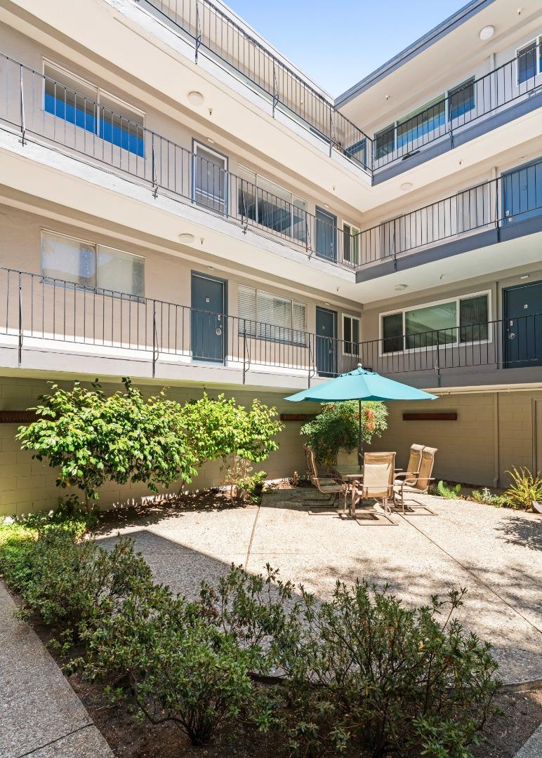 Detail Gallery Image 19 of 22 For 464 Clinton St #309,  Redwood City,  CA 94062 - 1 Beds | 1 Baths