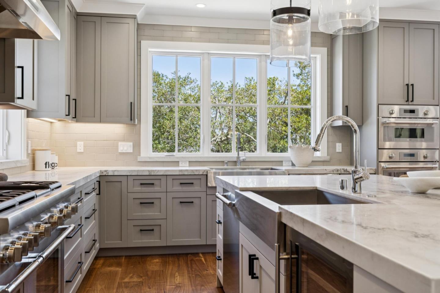 Detail Gallery Image 13 of 60 For 717 Vernal Way, Redwood City,  CA 94062 - 5 Beds | 5/1 Baths