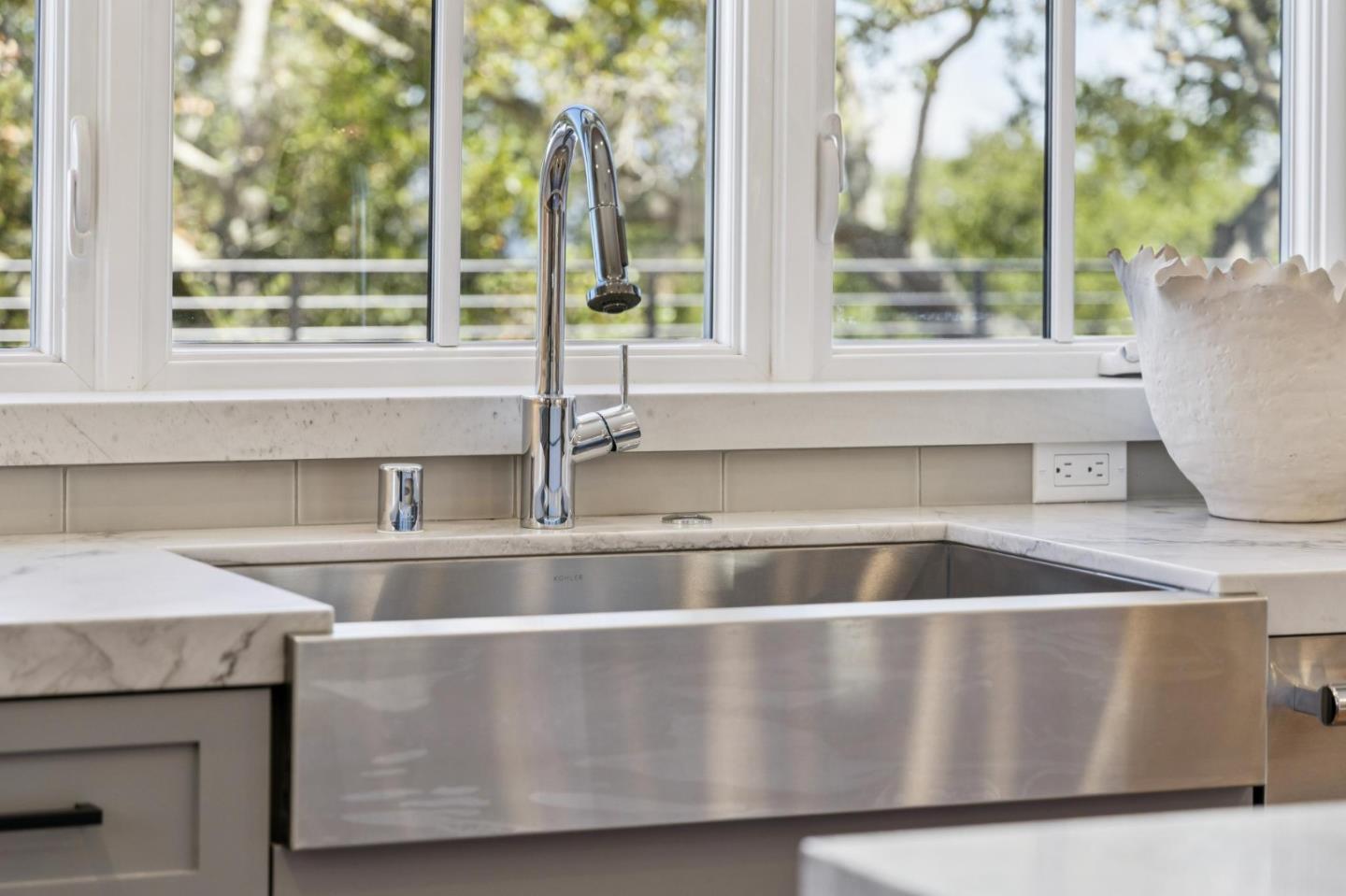 Detail Gallery Image 16 of 60 For 717 Vernal Way, Redwood City,  CA 94062 - 5 Beds | 5/1 Baths
