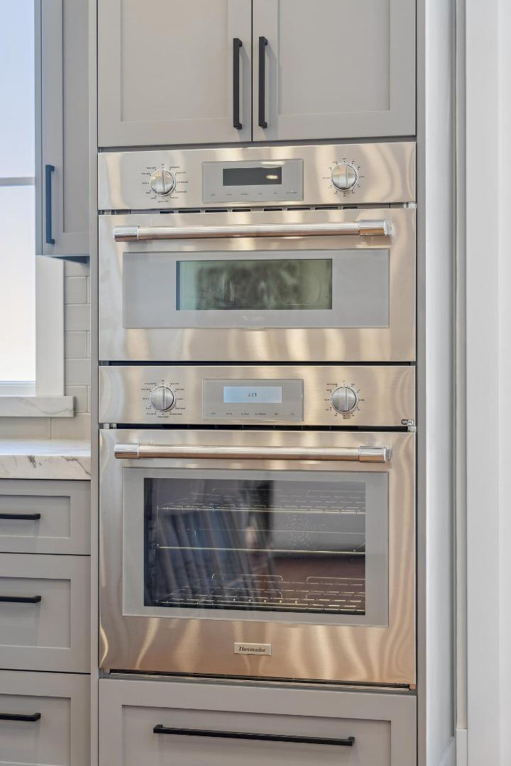 Detail Gallery Image 17 of 60 For 717 Vernal Way, Redwood City,  CA 94062 - 5 Beds | 5/1 Baths