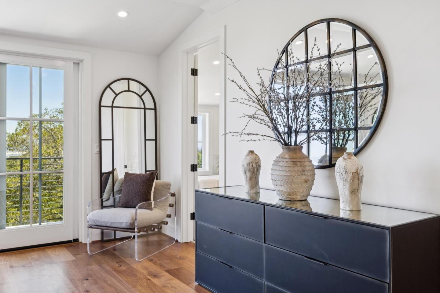 Detail Gallery Image 31 of 60 For 717 Vernal Way, Redwood City,  CA 94062 - 5 Beds | 5/1 Baths