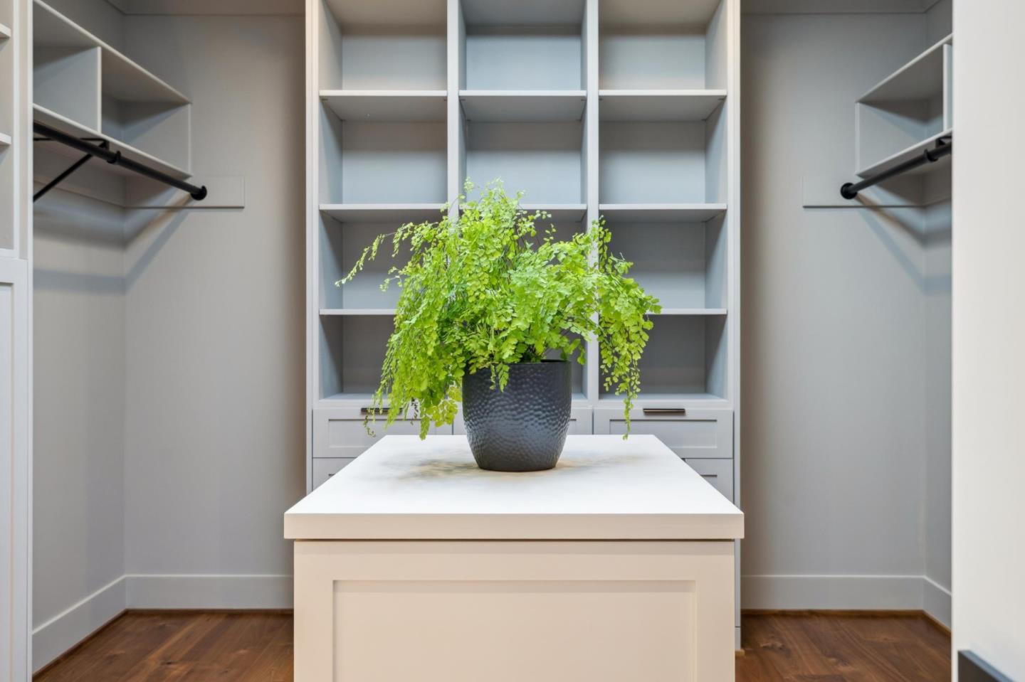 Detail Gallery Image 33 of 60 For 717 Vernal Way, Redwood City,  CA 94062 - 5 Beds | 5/1 Baths