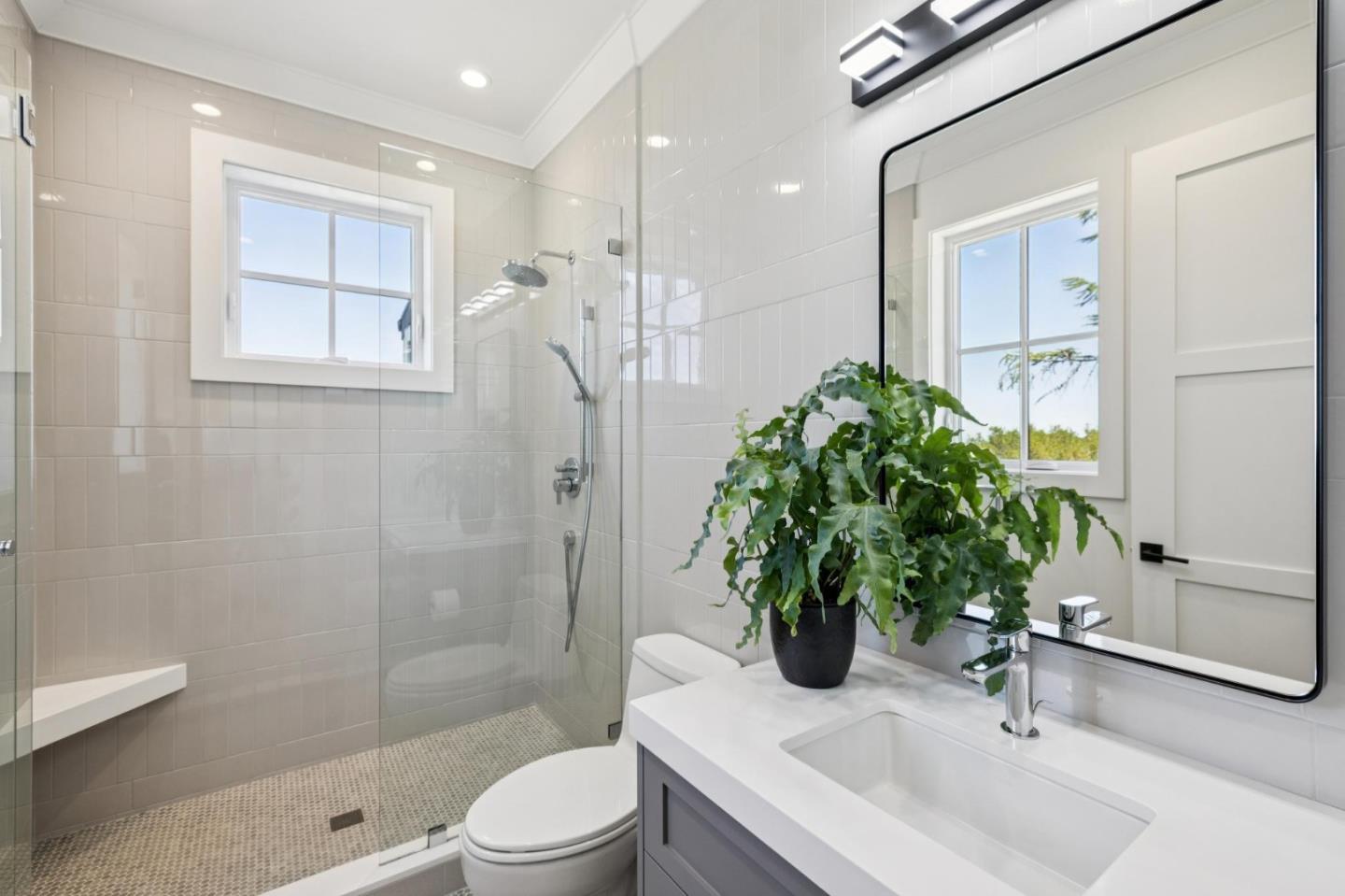 Detail Gallery Image 40 of 60 For 717 Vernal Way, Redwood City,  CA 94062 - 5 Beds | 5/1 Baths