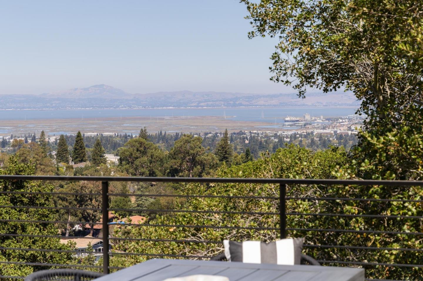 Detail Gallery Image 59 of 60 For 717 Vernal Way, Redwood City,  CA 94062 - 5 Beds | 5/1 Baths