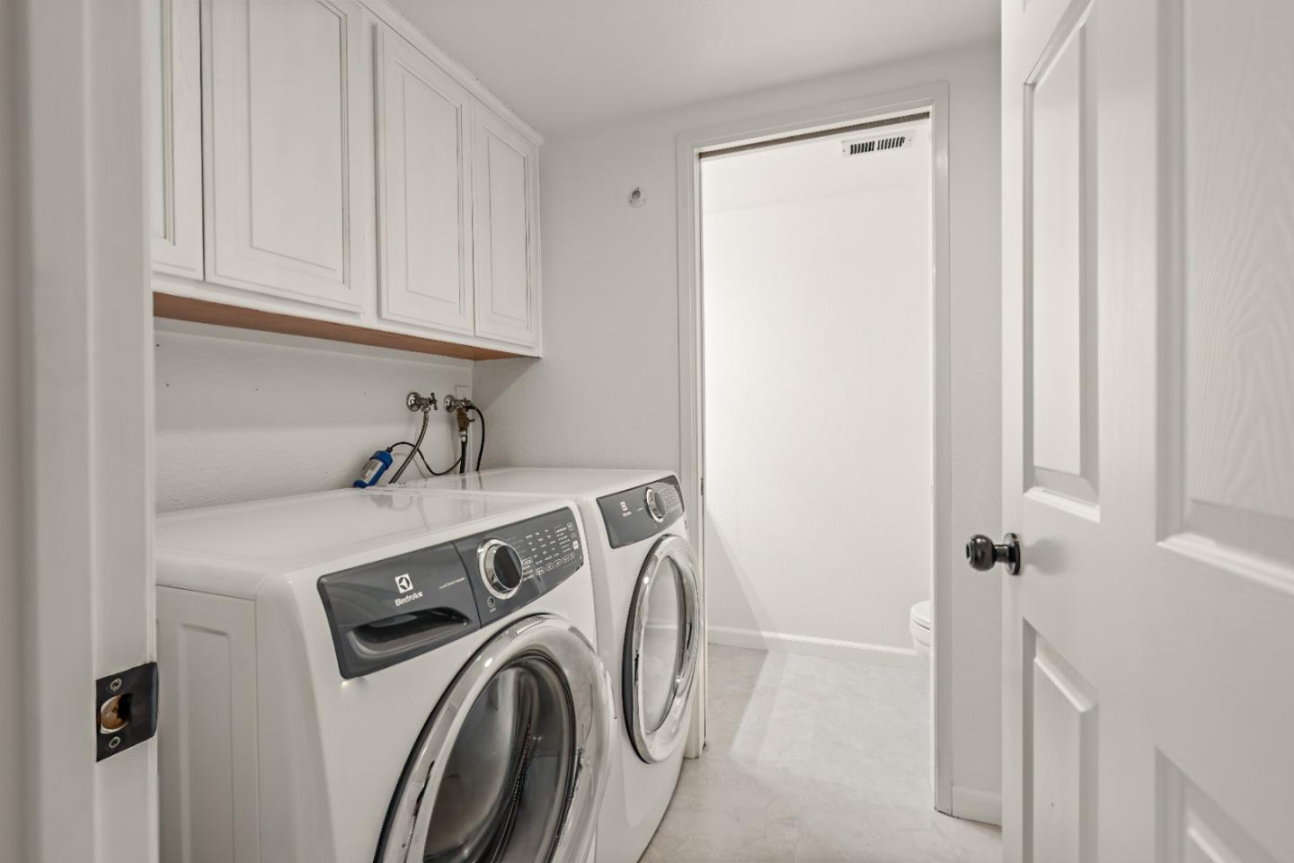 Detail Gallery Image 14 of 40 For 556 Quail Bush Ct, San Jose,  CA 95117 - 2 Beds | 2/1 Baths