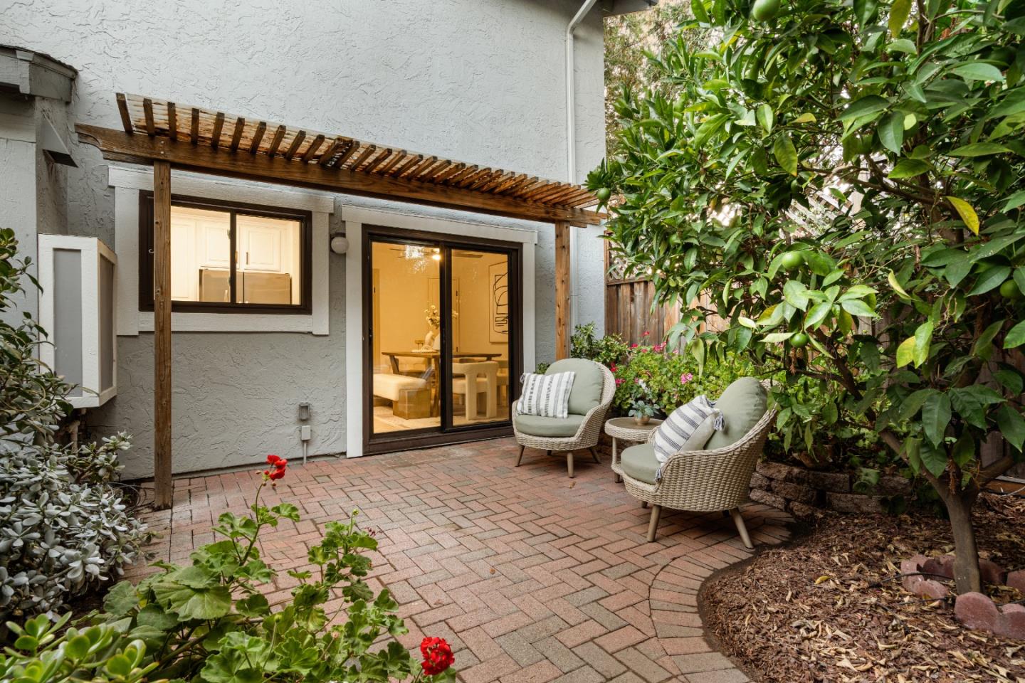 Detail Gallery Image 28 of 40 For 556 Quail Bush Ct, San Jose,  CA 95117 - 2 Beds | 2/1 Baths