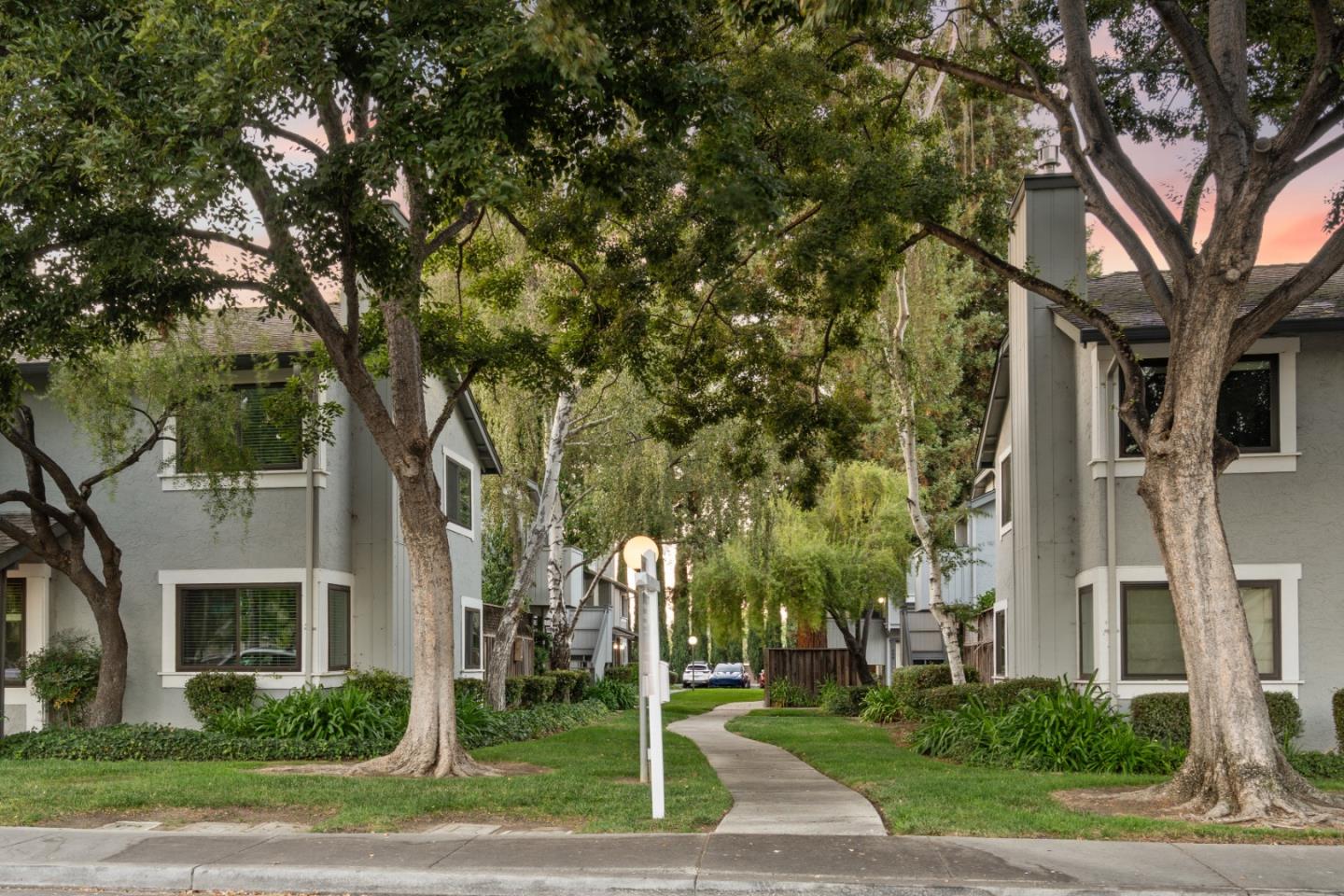 Detail Gallery Image 30 of 40 For 556 Quail Bush Ct, San Jose,  CA 95117 - 2 Beds | 2/1 Baths