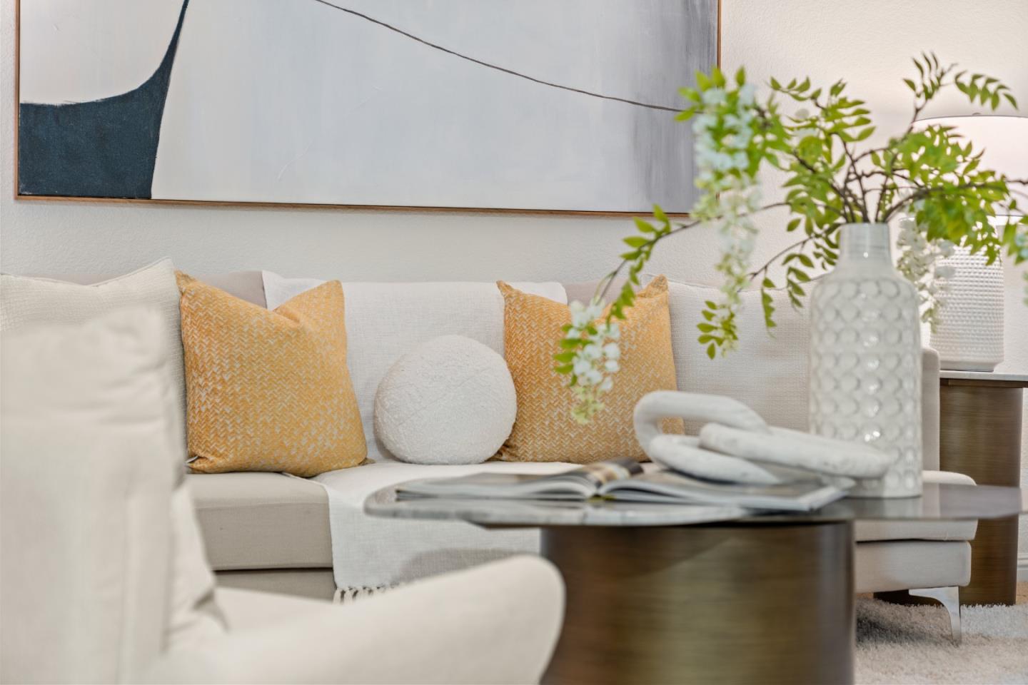 Detail Gallery Image 5 of 40 For 556 Quail Bush Ct, San Jose,  CA 95117 - 2 Beds | 2/1 Baths