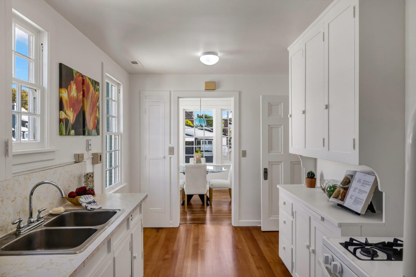 Detail Gallery Image 17 of 47 For 414 19th St, Pacific Grove,  CA 93950 - 2 Beds | 2 Baths