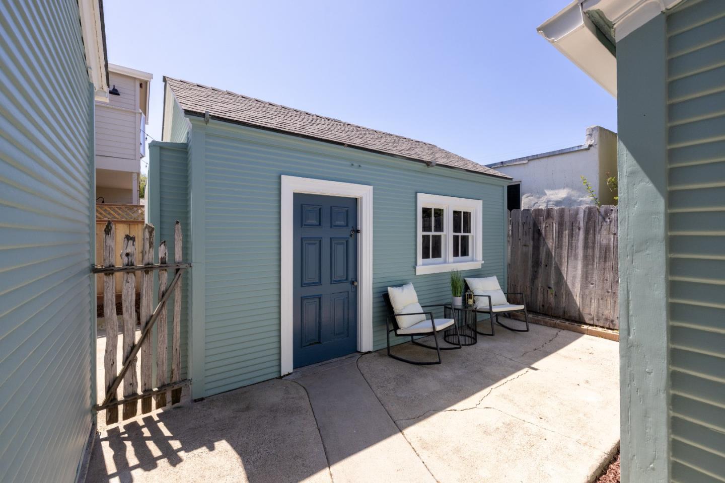 Detail Gallery Image 28 of 47 For 414 19th St, Pacific Grove,  CA 93950 - 2 Beds | 2 Baths