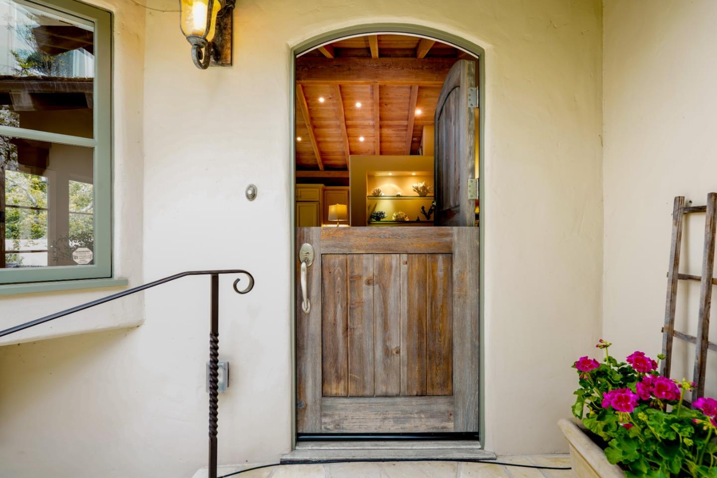 Detail Gallery Image 5 of 34 For 0 Casanova 3 Se of 4th St, Carmel,  CA 93923 - 3 Beds | 2 Baths