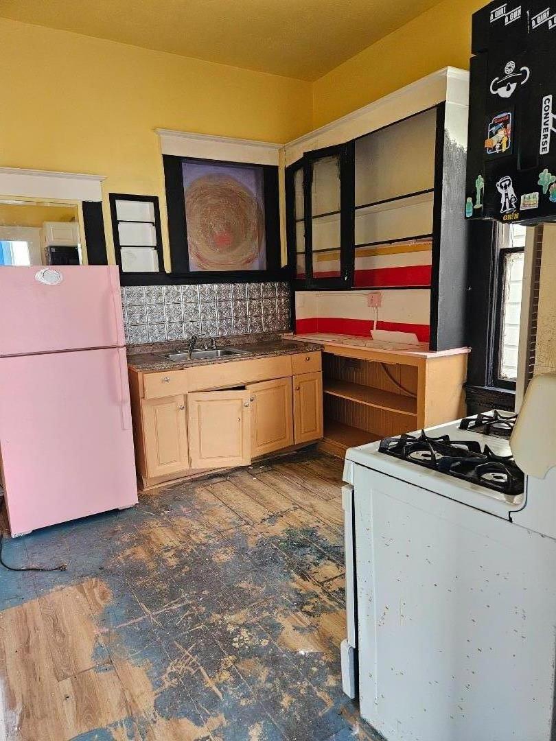 Detail Gallery Image 7 of 8 For 275 Miramar Ave, San Francisco,  CA 94112 - 3 Beds | 1 Baths