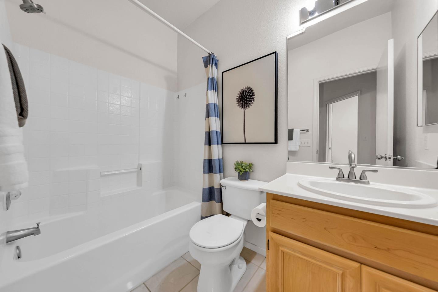 Detail Gallery Image 27 of 38 For 3315 Skyward Pl, San Jose,  CA 95136 - 2 Beds | 2/1 Baths