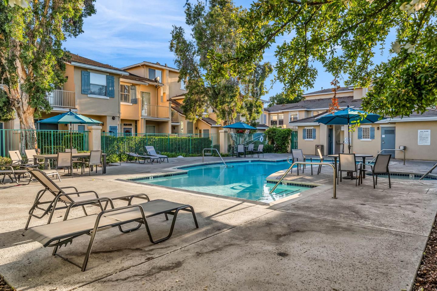 Detail Gallery Image 33 of 38 For 3315 Skyward Pl, San Jose,  CA 95136 - 2 Beds | 2/1 Baths