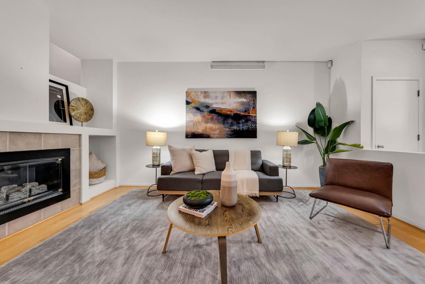 Detail Gallery Image 5 of 38 For 3315 Skyward Pl, San Jose,  CA 95136 - 2 Beds | 2/1 Baths