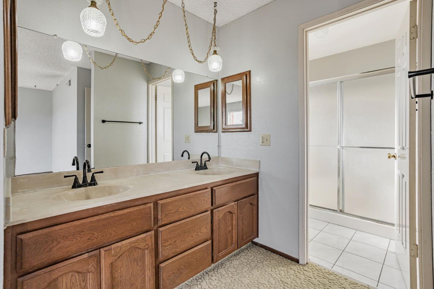 Detail Gallery Image 14 of 23 For 207 Redwood Ave, Milpitas,  CA 95035 - 4 Beds | 2/1 Baths