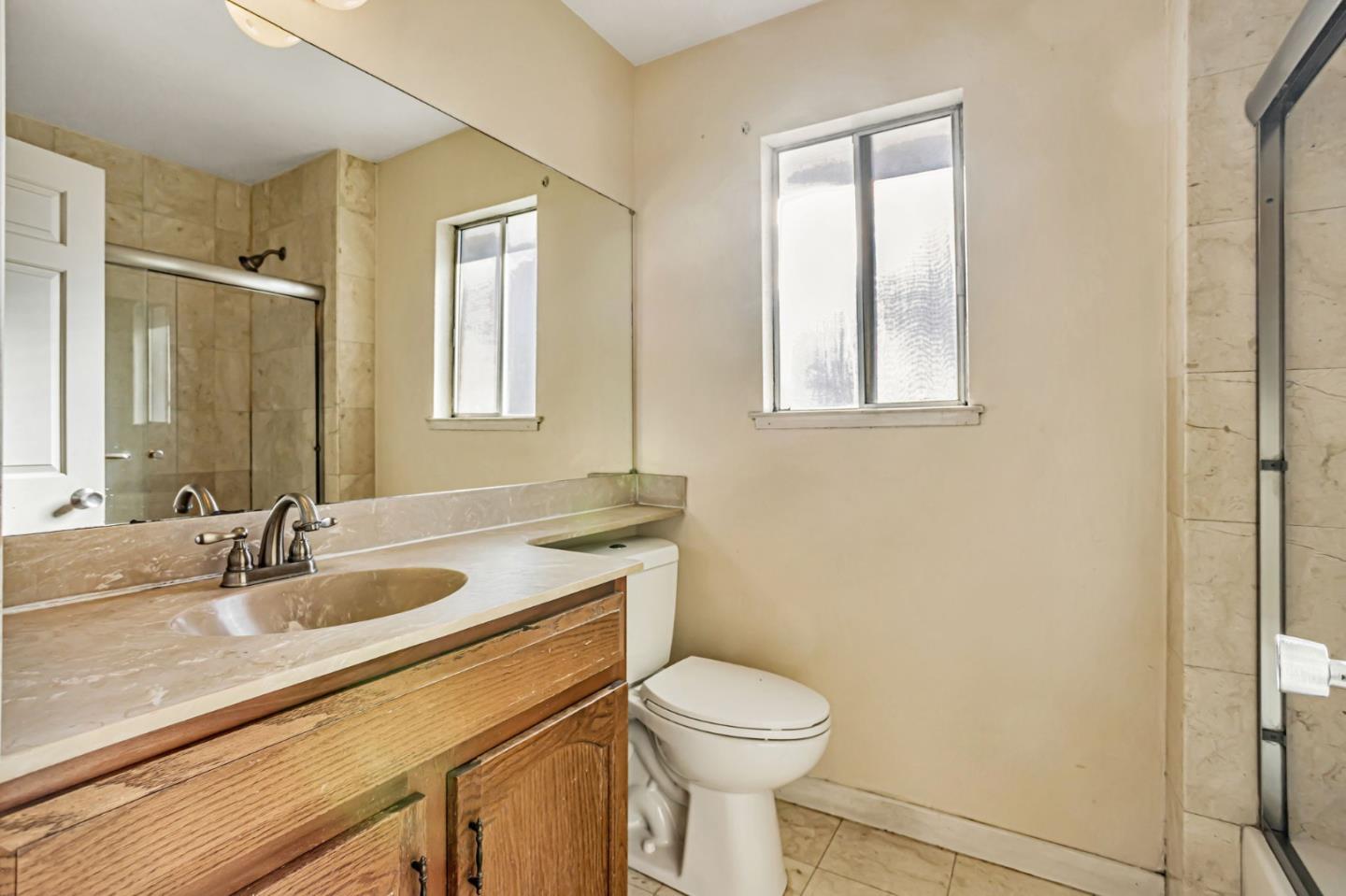 Detail Gallery Image 15 of 23 For 207 Redwood Ave, Milpitas,  CA 95035 - 4 Beds | 2/1 Baths