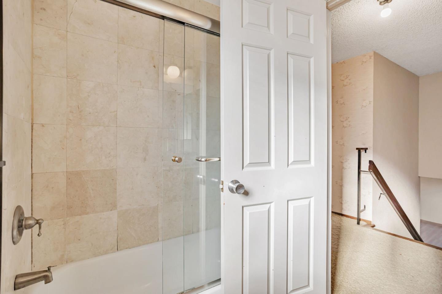 Detail Gallery Image 16 of 23 For 207 Redwood Ave, Milpitas,  CA 95035 - 4 Beds | 2/1 Baths