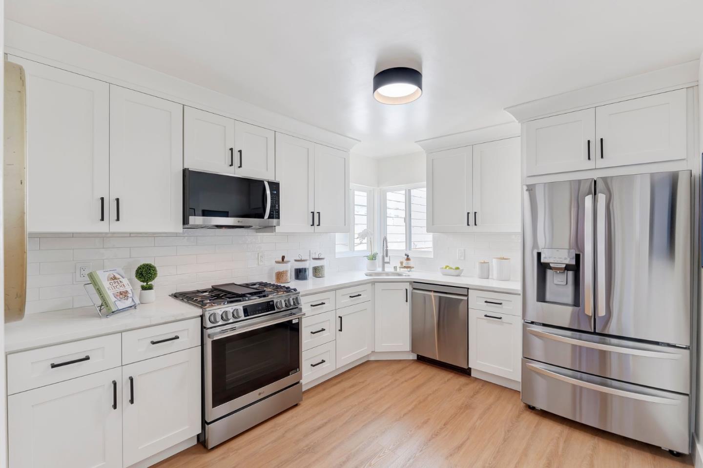 Detail Gallery Image 12 of 48 For 516 Maple Ave, San Bruno,  CA 94066 - 3 Beds | 1 Baths
