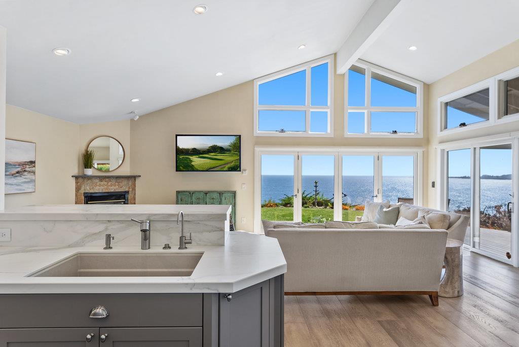 Detail Gallery Image 17 of 72 For 721 Seacliff Dr, Aptos,  CA 95003 - 3 Beds | 2 Baths