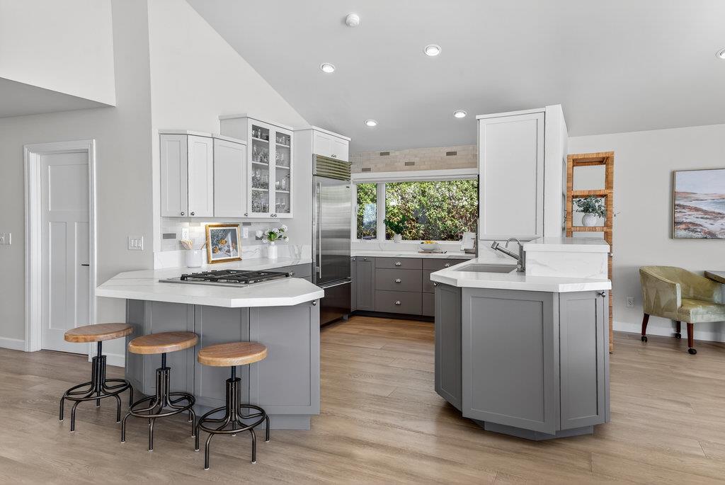 Detail Gallery Image 24 of 72 For 721 Seacliff Dr, Aptos,  CA 95003 - 3 Beds | 2 Baths