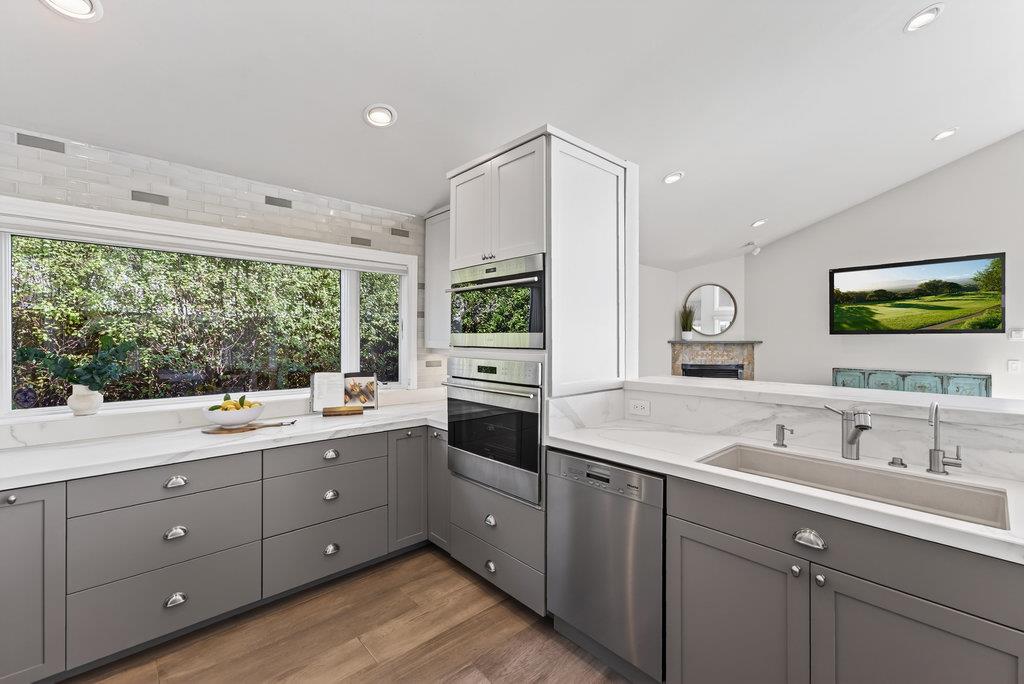 Detail Gallery Image 30 of 72 For 721 Seacliff Dr, Aptos,  CA 95003 - 3 Beds | 2 Baths
