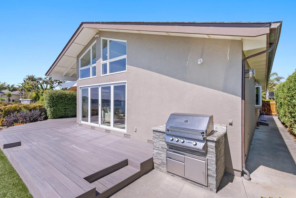 Detail Gallery Image 55 of 72 For 721 Seacliff Dr, Aptos,  CA 95003 - 3 Beds | 2 Baths