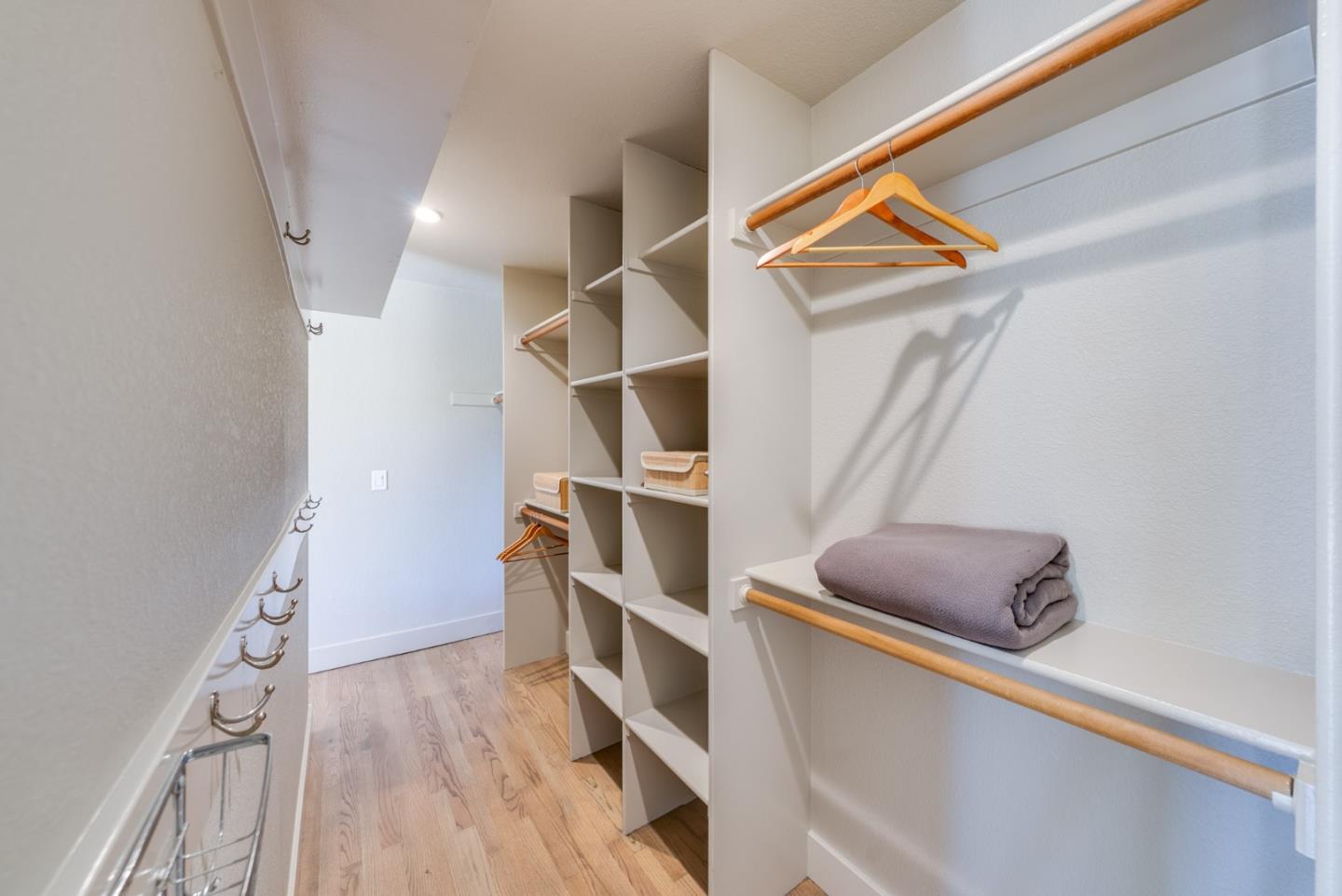 Detail Gallery Image 22 of 33 For 210 Venetian Rd, Aptos,  CA 95003 - 3 Beds | 2/1 Baths