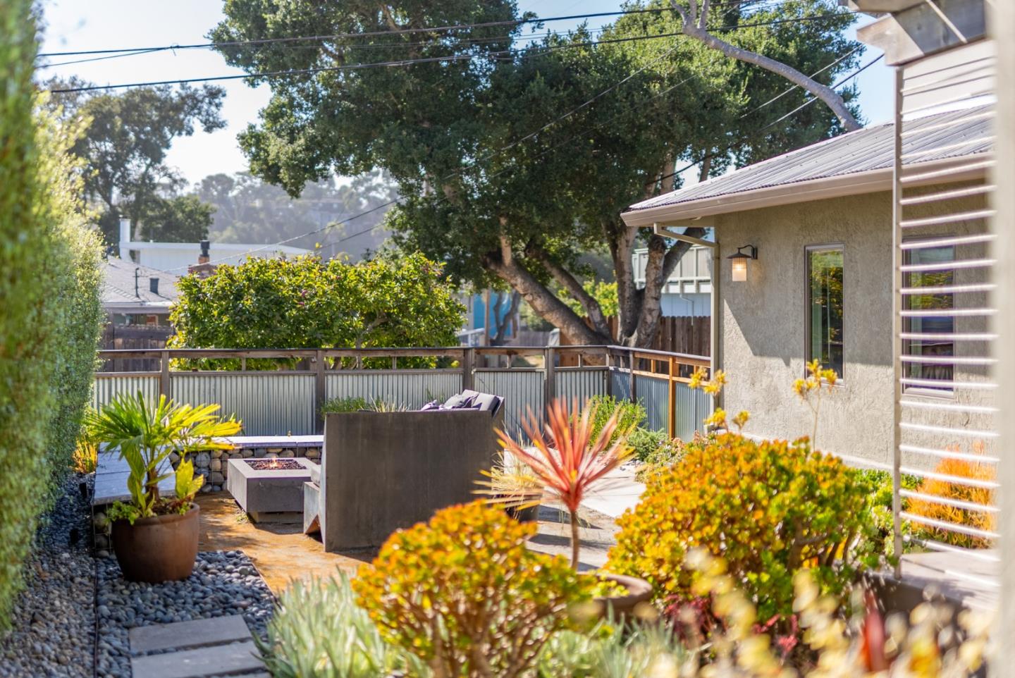 Detail Gallery Image 3 of 33 For 210 Venetian Rd, Aptos,  CA 95003 - 3 Beds | 2/1 Baths