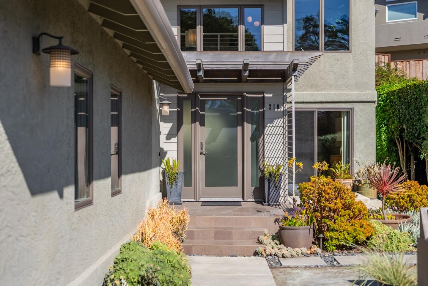 Detail Gallery Image 4 of 33 For 210 Venetian Rd, Aptos,  CA 95003 - 3 Beds | 2/1 Baths