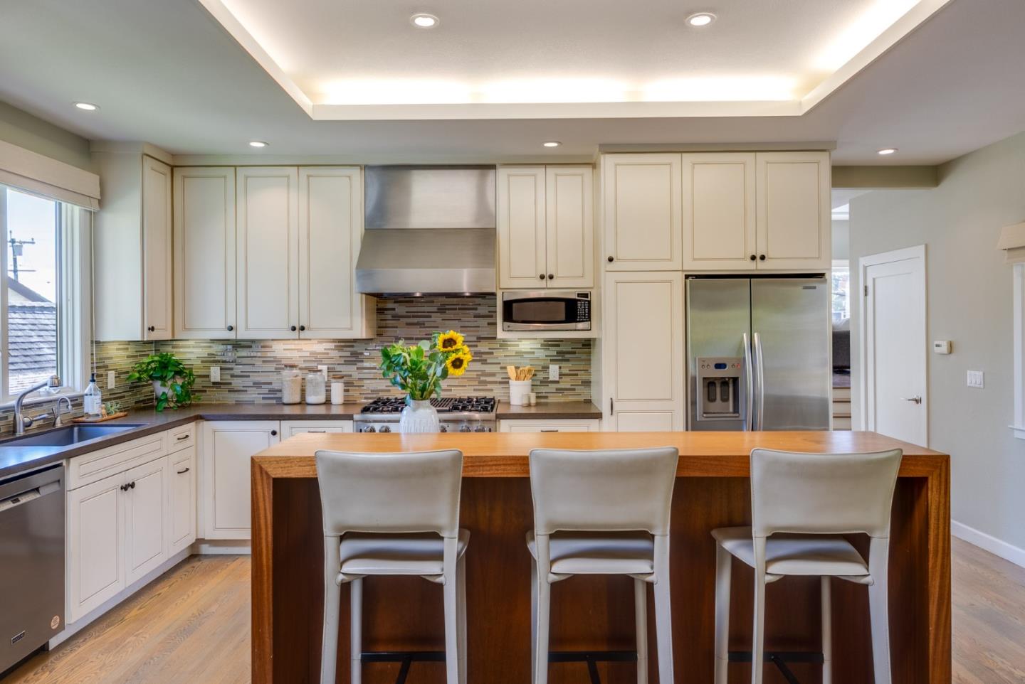 Detail Gallery Image 8 of 33 For 210 Venetian Rd, Aptos,  CA 95003 - 3 Beds | 2/1 Baths