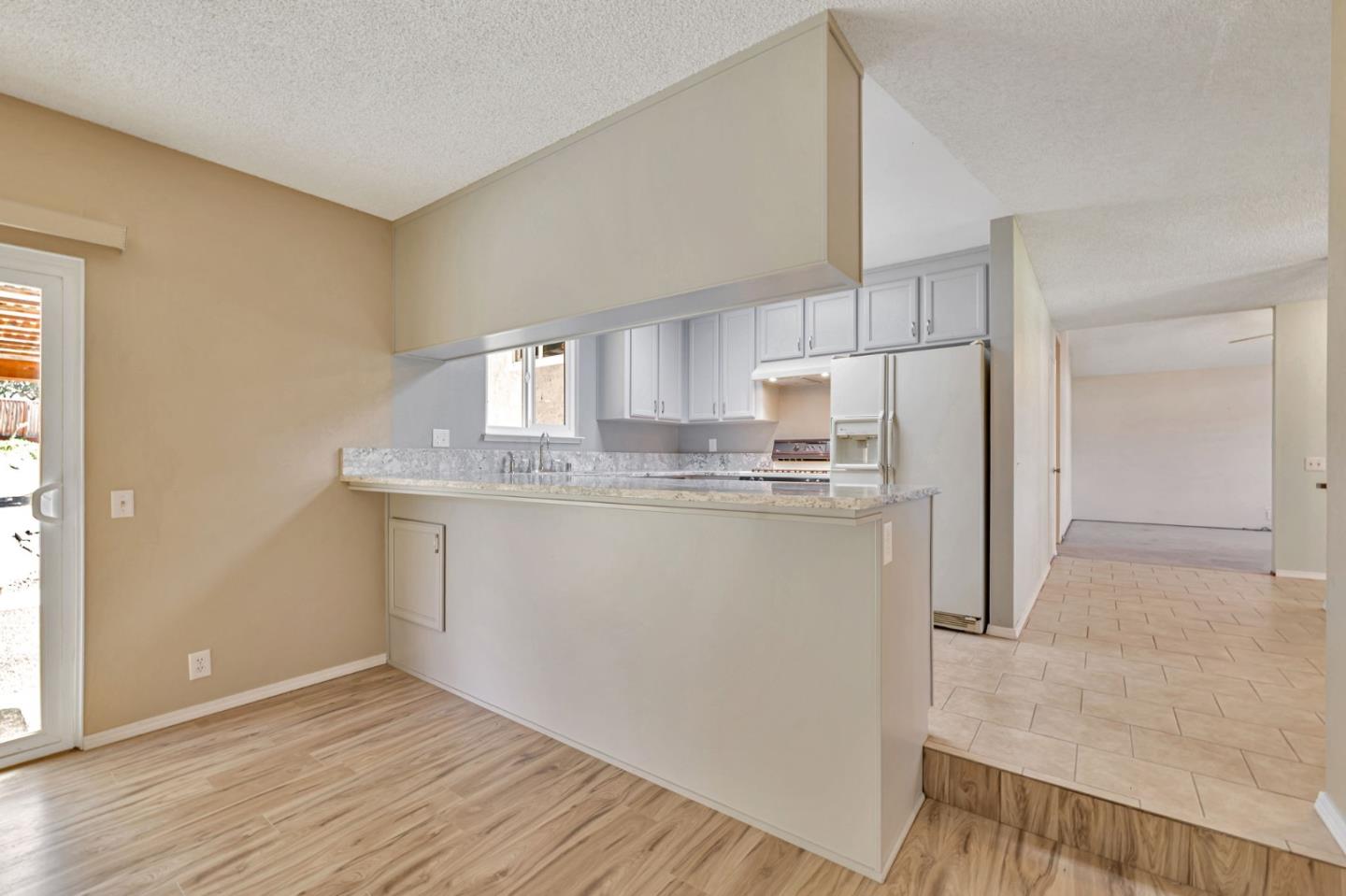 Detail Gallery Image 15 of 48 For 3910 Edenwood Dr, San Jose,  CA 95121 - 3 Beds | 2 Baths