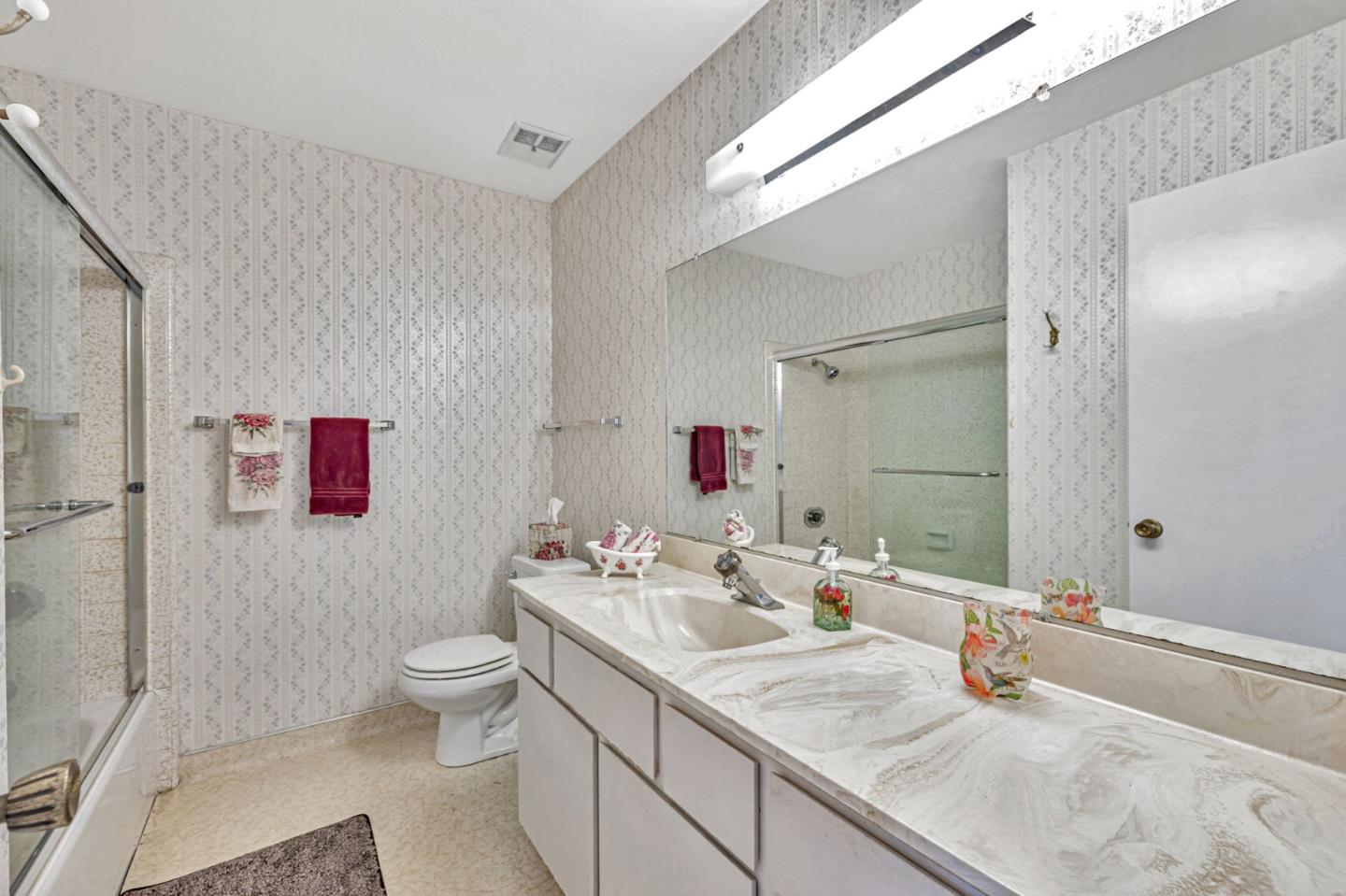 Detail Gallery Image 35 of 48 For 3910 Edenwood Dr, San Jose,  CA 95121 - 3 Beds | 2 Baths