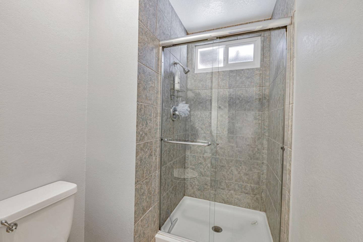 Detail Gallery Image 36 of 48 For 3910 Edenwood Dr, San Jose,  CA 95121 - 3 Beds | 2 Baths