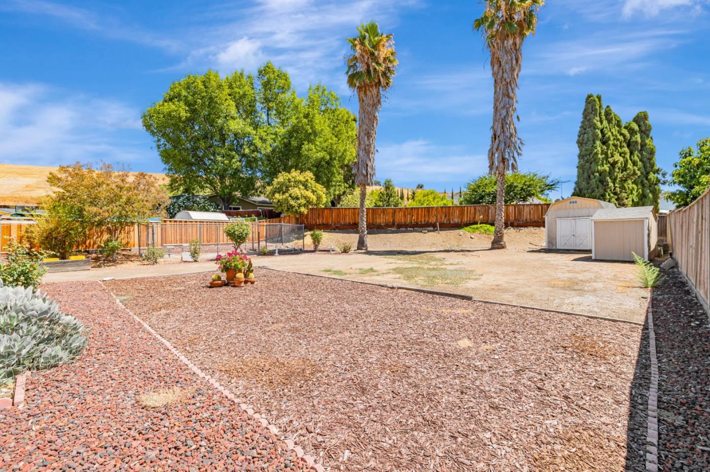 Detail Gallery Image 41 of 48 For 3910 Edenwood Dr, San Jose,  CA 95121 - 3 Beds | 2 Baths