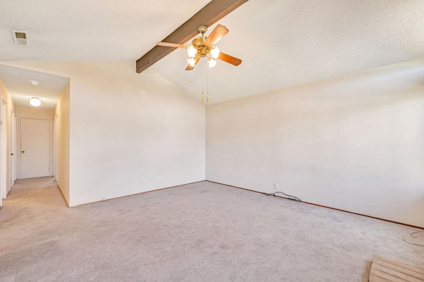 Detail Gallery Image 9 of 48 For 3910 Edenwood Dr, San Jose,  CA 95121 - 3 Beds | 2 Baths