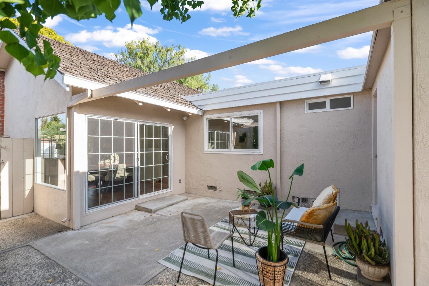 Detail Gallery Image 31 of 36 For 1353 Spoonbill Way, Sunnyvale,  CA 94087 - 4 Beds | 2 Baths