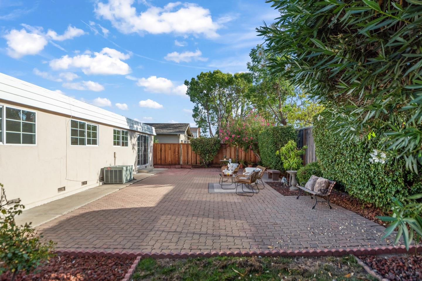 Detail Gallery Image 34 of 36 For 1353 Spoonbill Way, Sunnyvale,  CA 94087 - 4 Beds | 2 Baths
