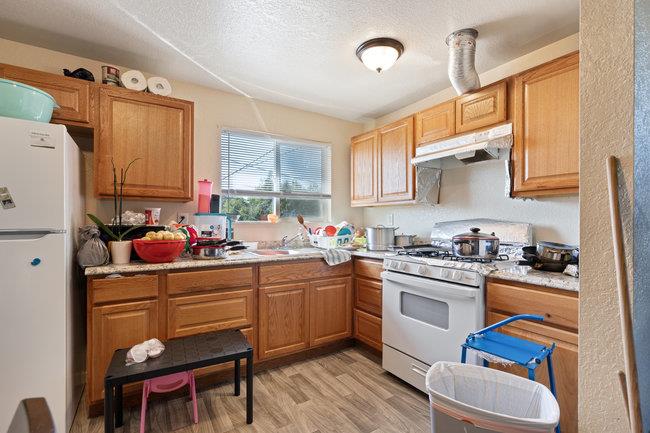 Detail Gallery Image 11 of 41 For 723-725 Kilbreth, Salinas,  CA 93905 - – Beds | – Baths