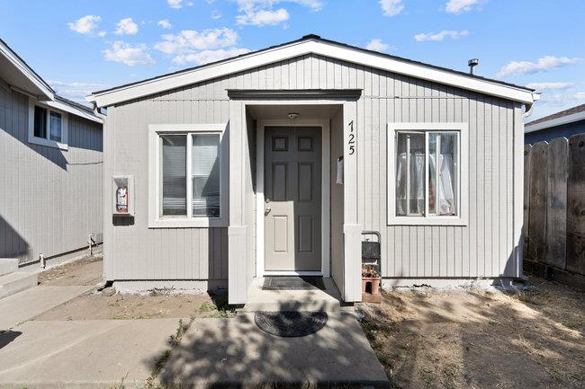Detail Gallery Image 24 of 41 For 723-725 Kilbreth, Salinas,  CA 93905 - – Beds | – Baths
