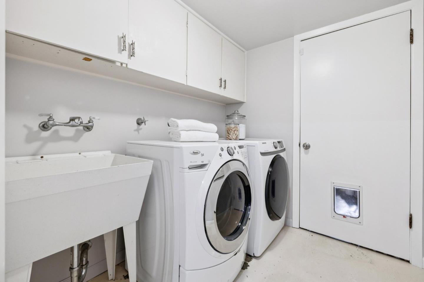 Detail Gallery Image 30 of 43 For 51 Toyon Rd, Atherton,  CA 94027 - 6 Beds | 3/2 Baths