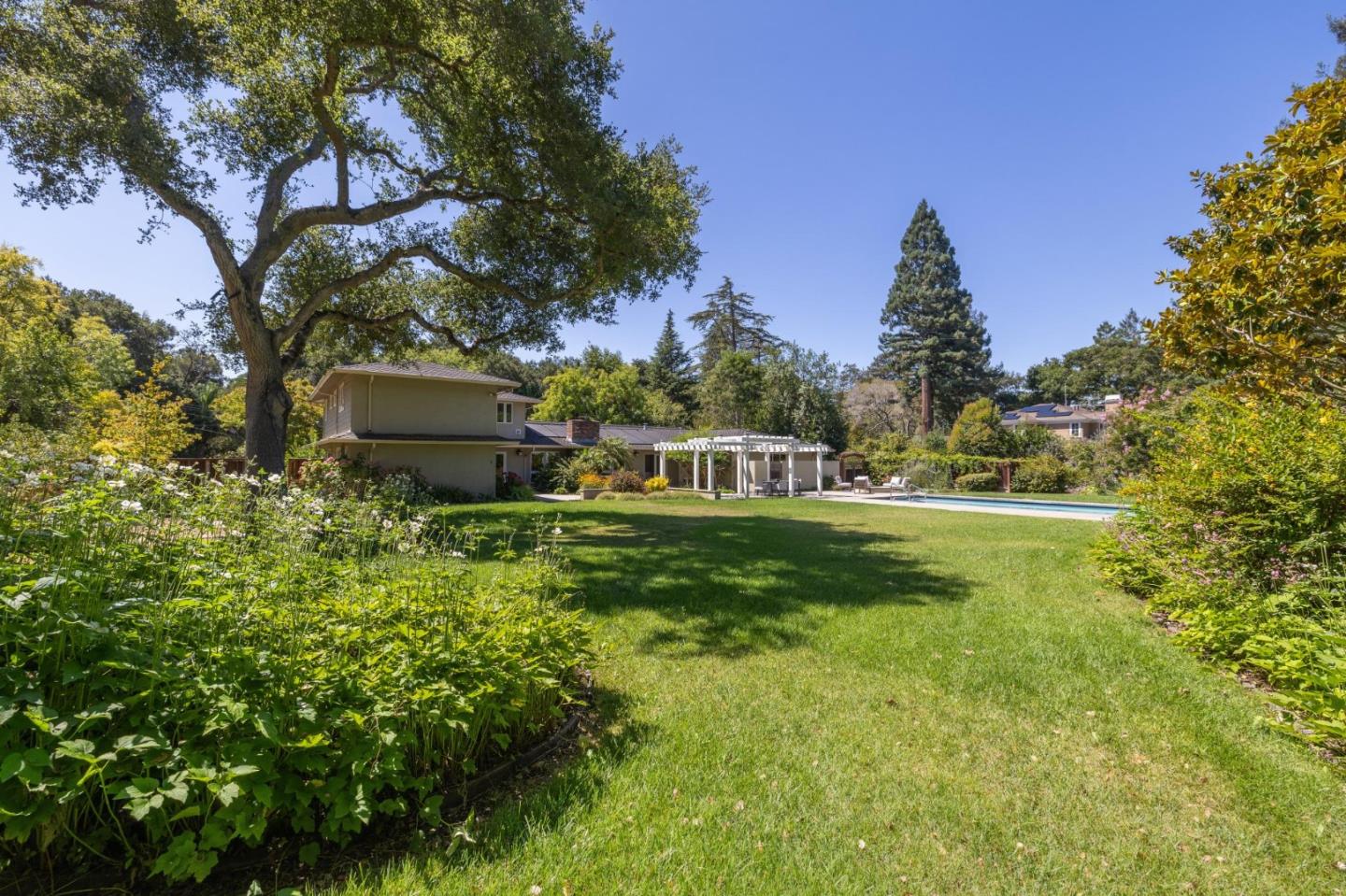 Detail Gallery Image 40 of 43 For 51 Toyon Rd, Atherton,  CA 94027 - 6 Beds | 3/2 Baths